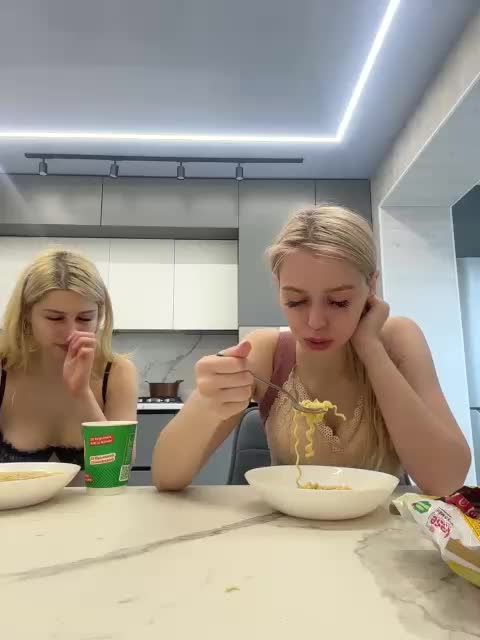 VibroMashulkaDashulka Cam Show Recorded 2025-04-07