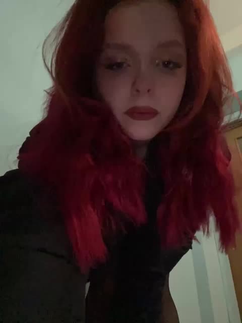 KiraSaud69 Cam Show Recorded 2025-04-08