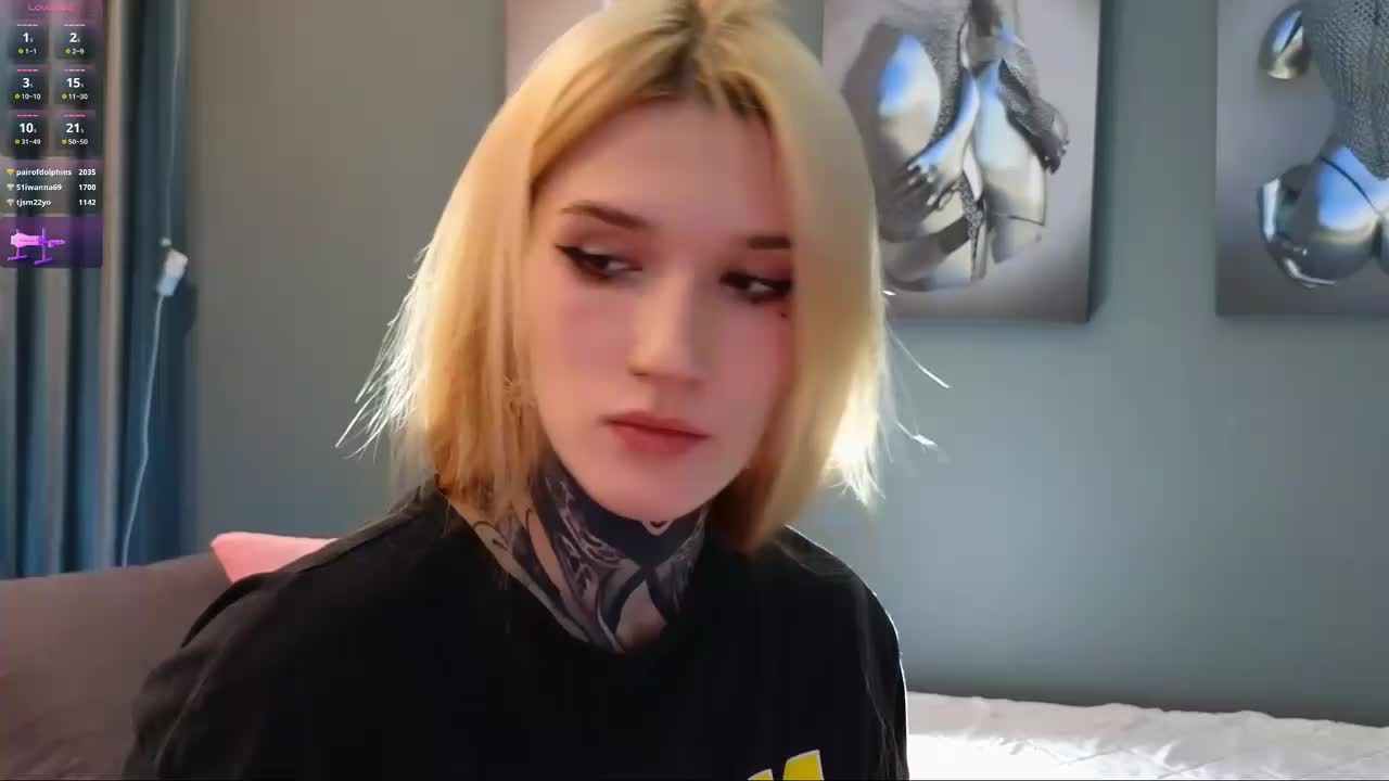 SophieInkk Cam Show Recorded 2025-04-08