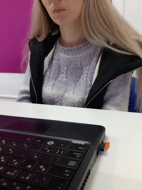Xo4y-Tpax Cam Show Recorded 2025-04-08