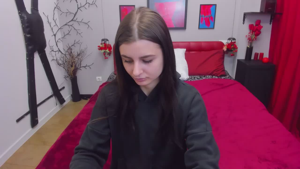 EmmaOlsen4u Cam Show Recorded 2025-04-08