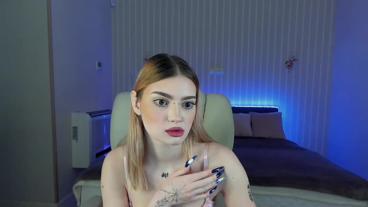 BayleeGlam Cam Show Recorded 2025-04-08