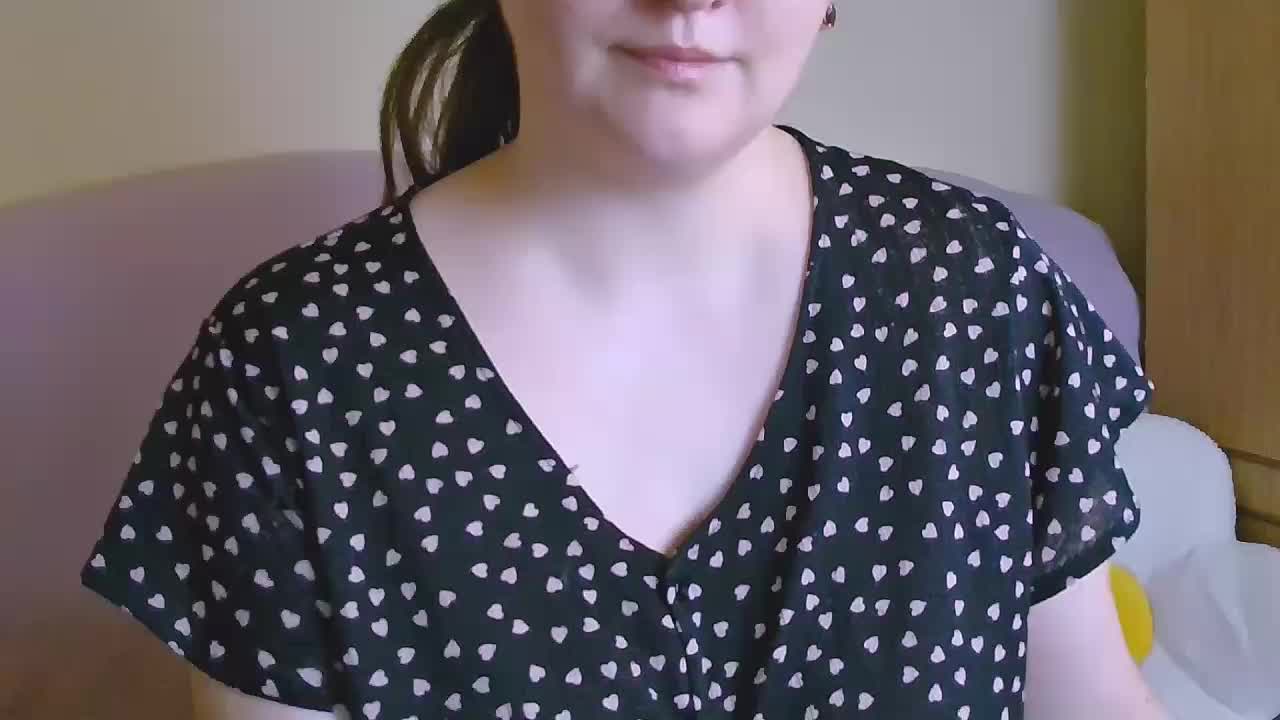 ChubbyMaia Cam Show Recorded 2025-04-08