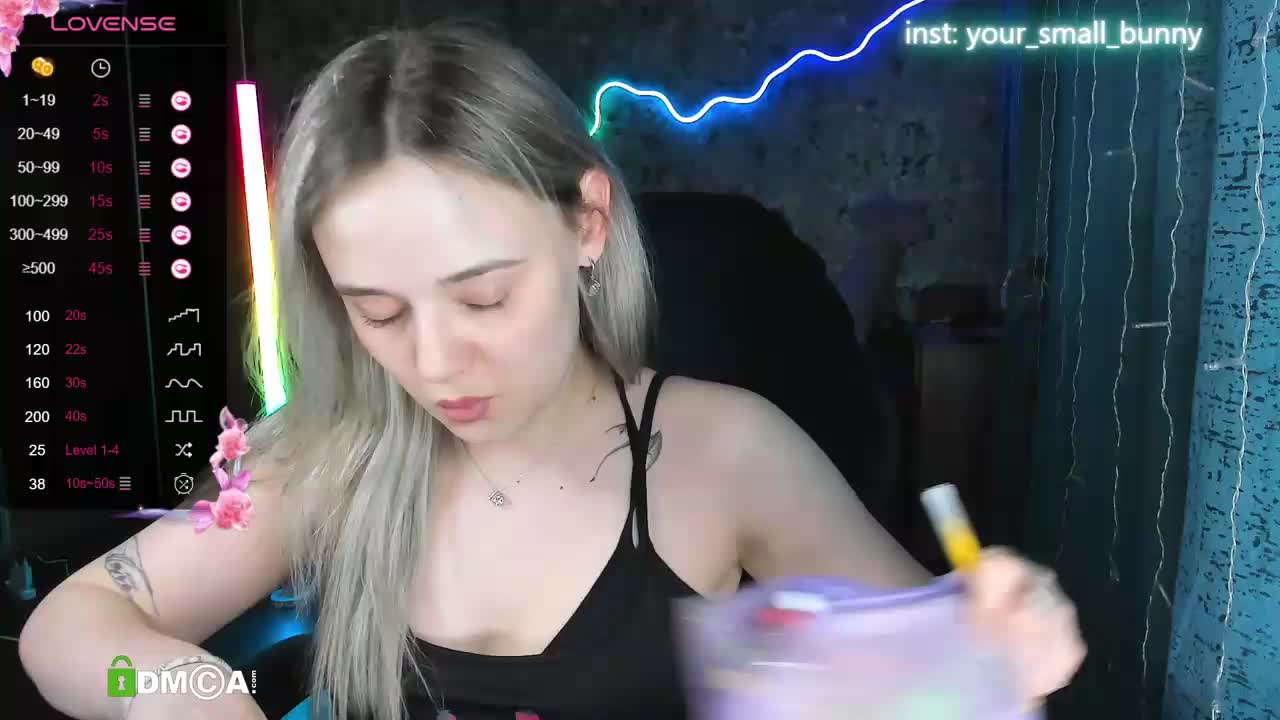 Your_small_bunny Cam Show Recorded 2025-04-08