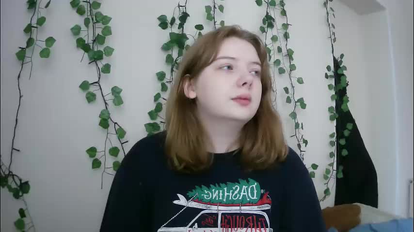 Lollylol11 Cam Show Recorded 2025-04-08