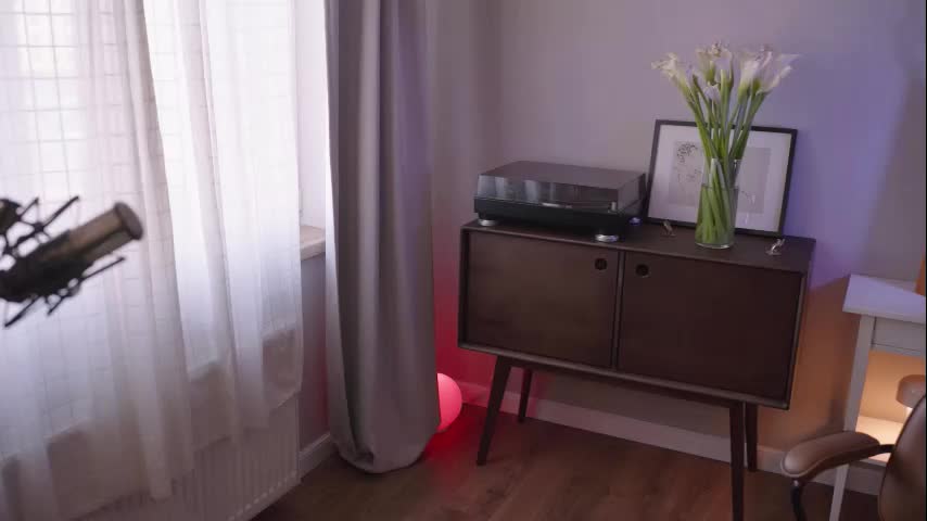 Mileeena Cam Show Recorded 2025-04-08