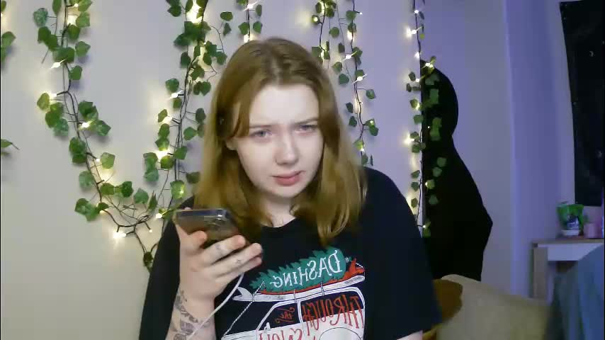 Lollylol11 Cam Show Recorded 2025-04-09