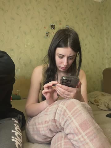 Fregida Cam Show Recorded 2025-04-09