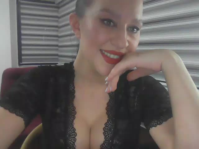 Emiliya-325 Cam Show Recorded 2025-04-09