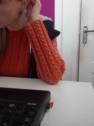 Xo4y-Tpax Cam Show Recorded 2025-04-09