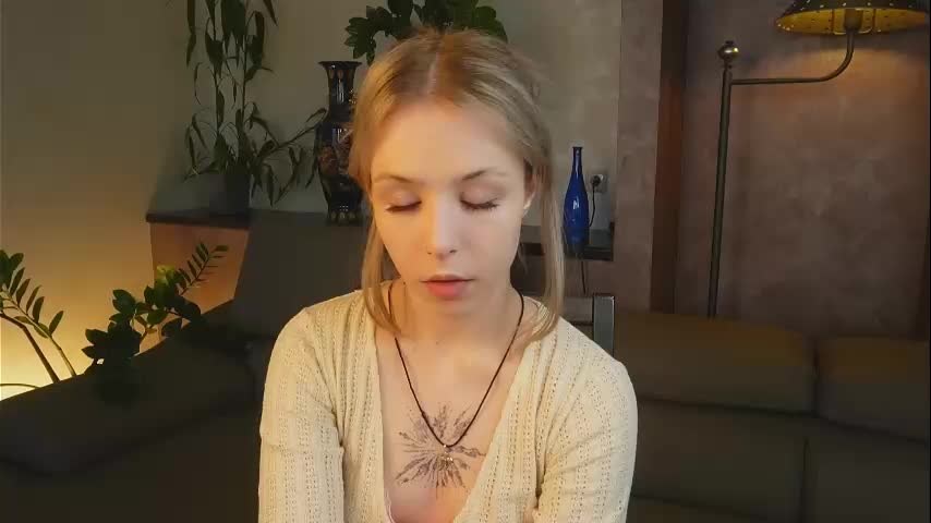 Gladyshankins Cam Show Recorded 2025-04-09
