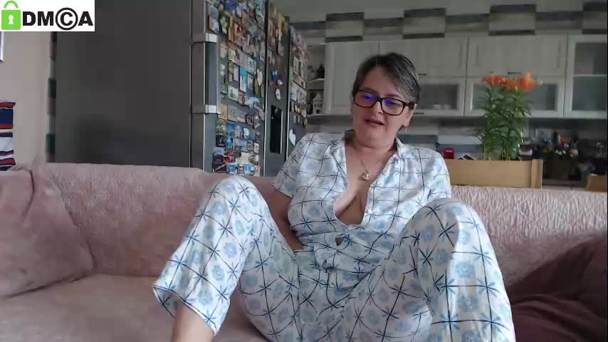 Whitesilvery Cam Show Recorded 2025-04-09