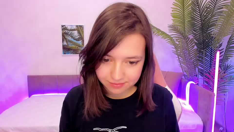 Lina_brownie Cam Show Recorded 2025-04-09