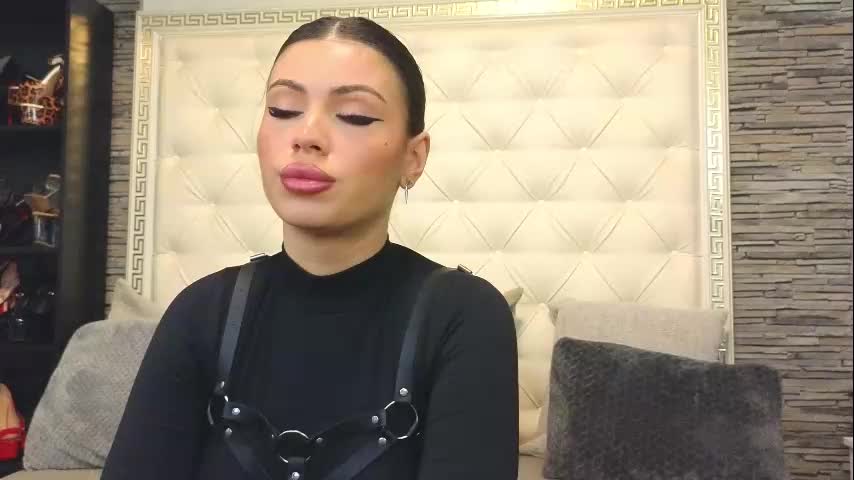 Rosevanessa Cam Show Recorded 2025-04-09