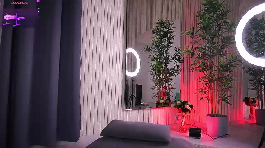 Abbela_white Cam Show Recorded 2025-04-10