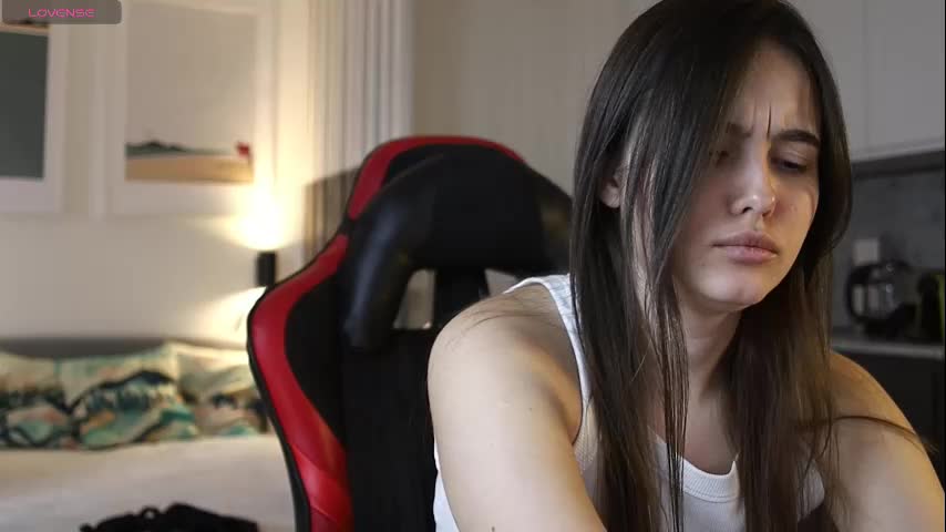 _whoareu_ Cam Show Recorded 2025-04-10