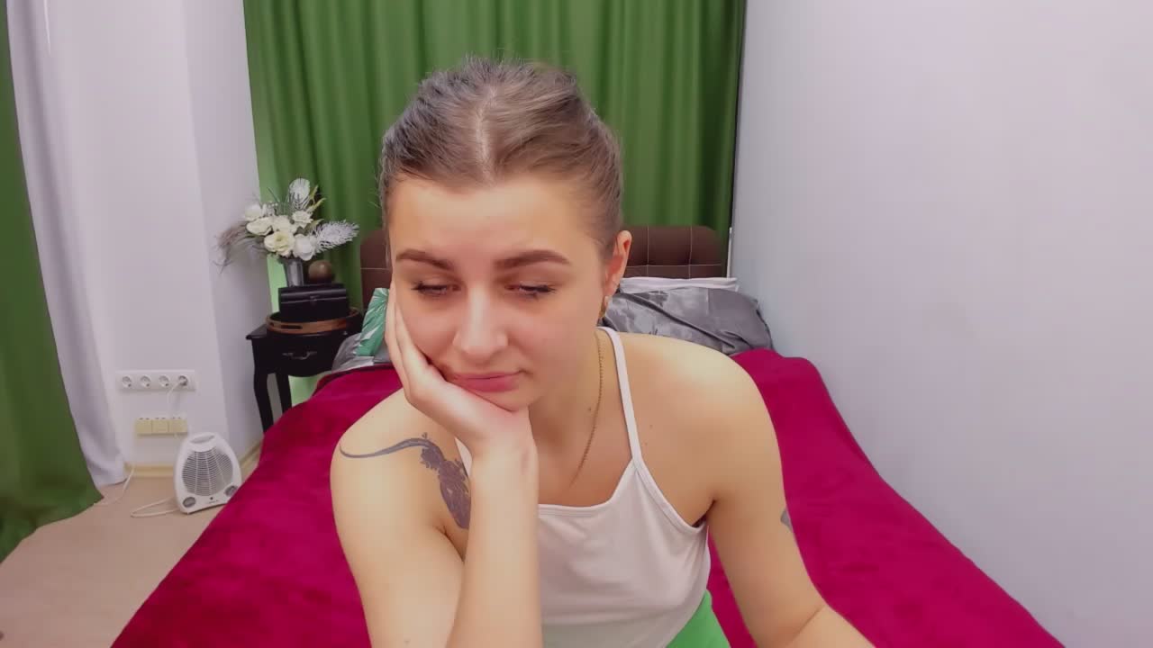EmmaOlsen4u Cam Show Recorded 2025-04-10