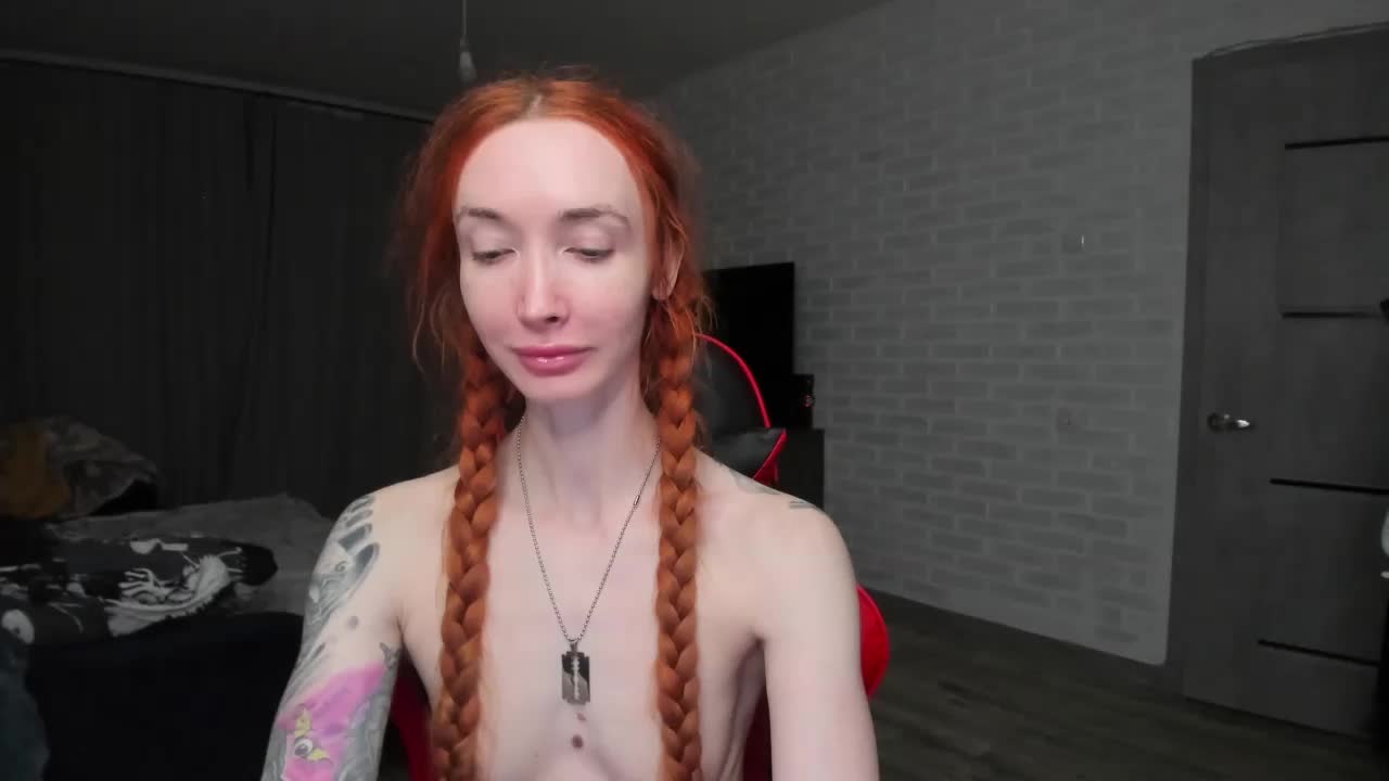 Roxy-Sun Cam Show Recorded 2025-04-11