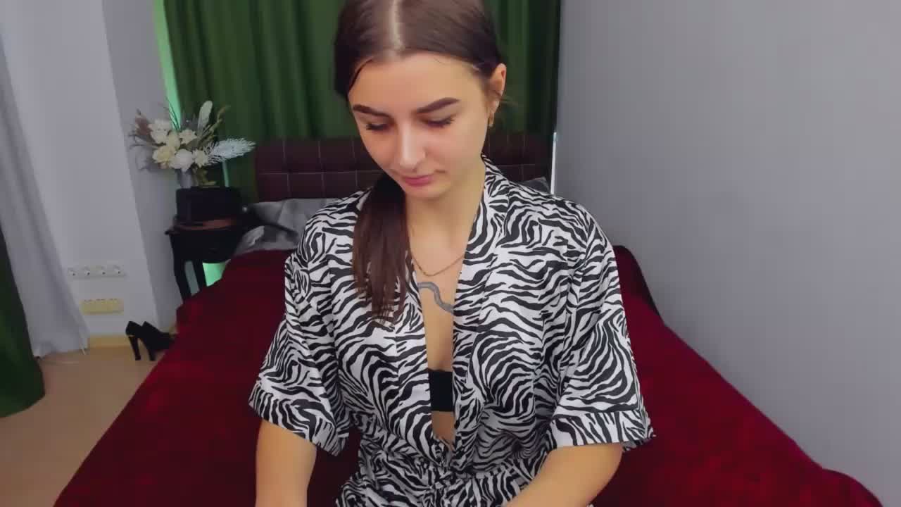 EmmaOlsen4u Cam Show Recorded 2025-04-11