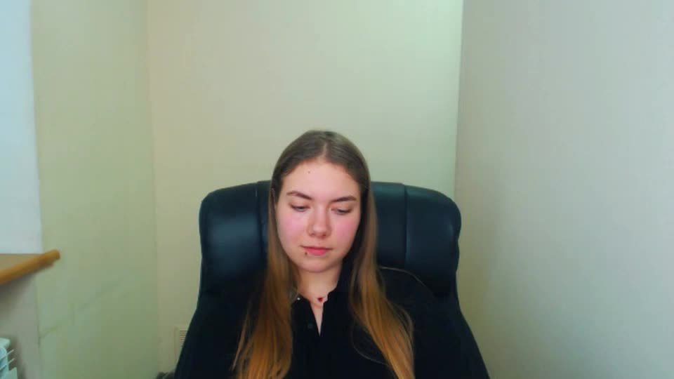 Zoey_deuttch Cam Show Recorded 2025-04-11