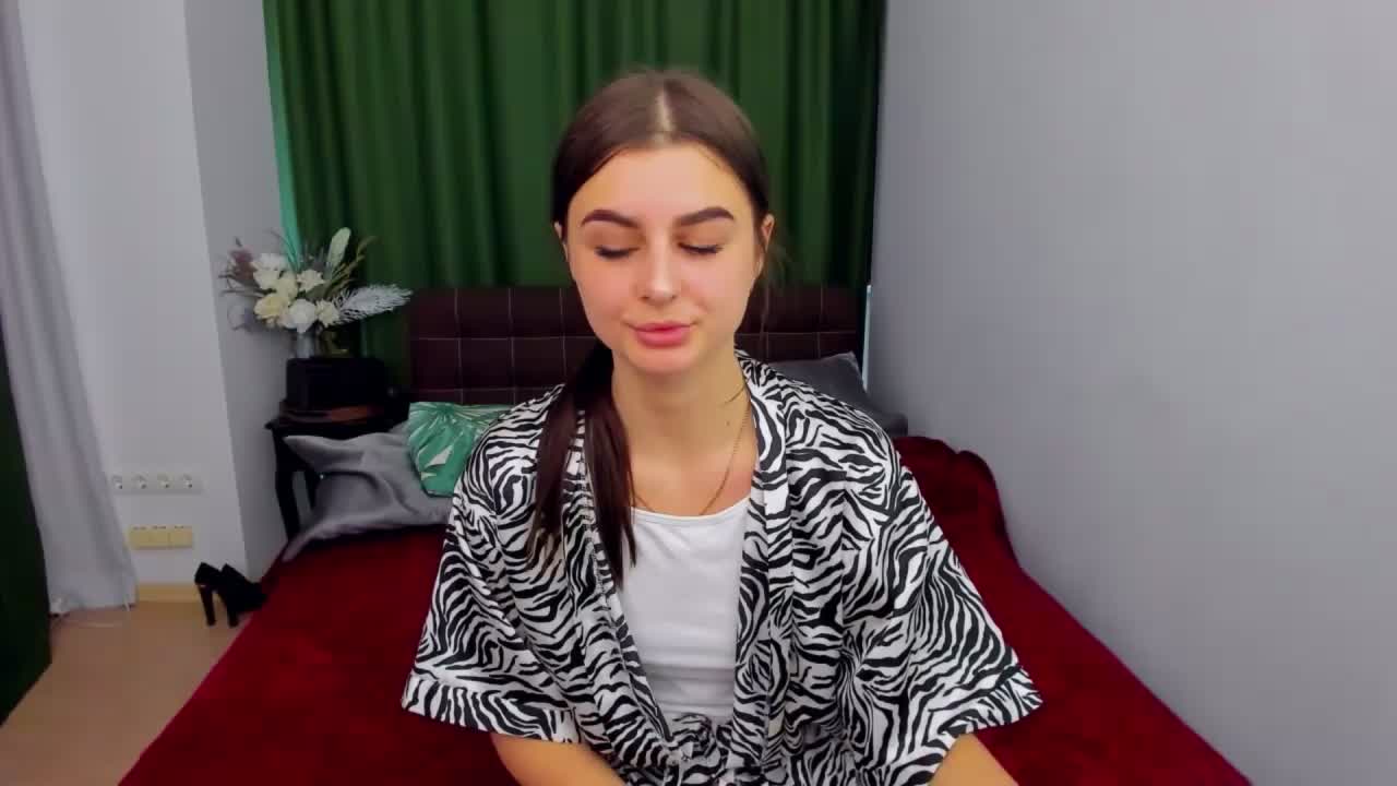 EmmaOlsen4u Cam Show Recorded 2025-04-11