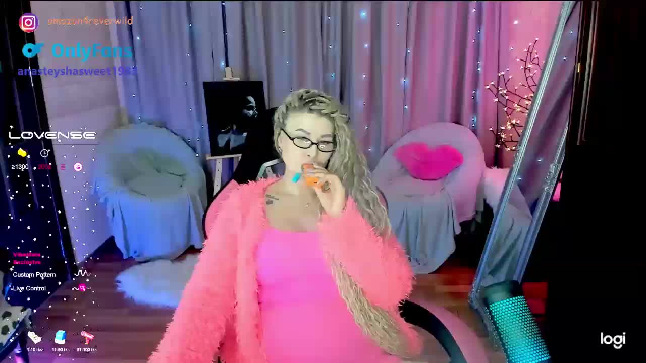 Your-amazon4rever-wild Cam Show Recorded 2025-04-11