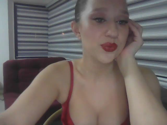 Emiliya-325 Cam Show Recorded 2025-04-12