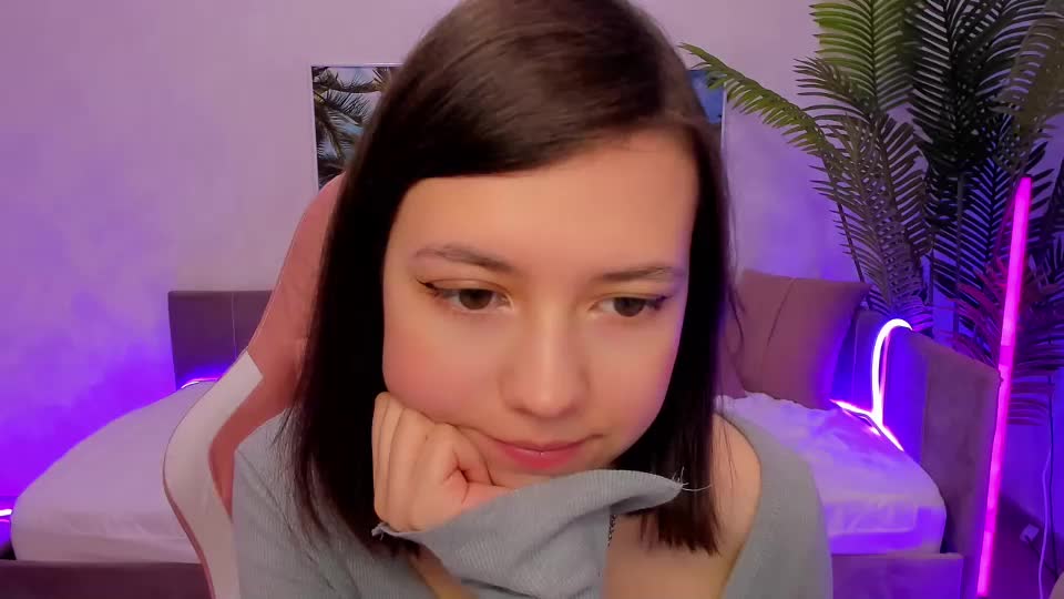 Lina_brownie Cam Show Recorded 2025-04-12
