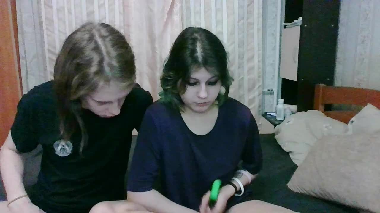 Crystal-Porn-Love Cam Show Recorded 2025-04-13