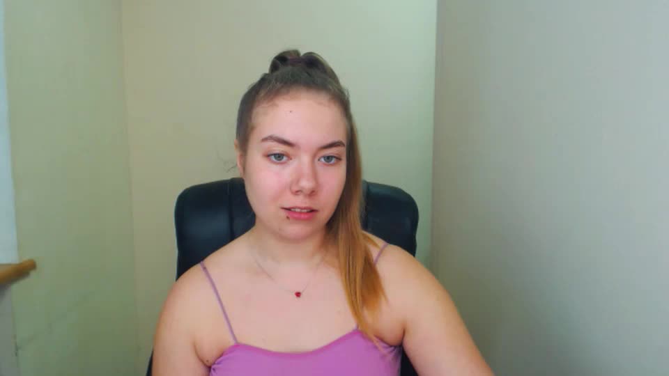 Zoey_deuttch Cam Show Recorded 2025-04-14