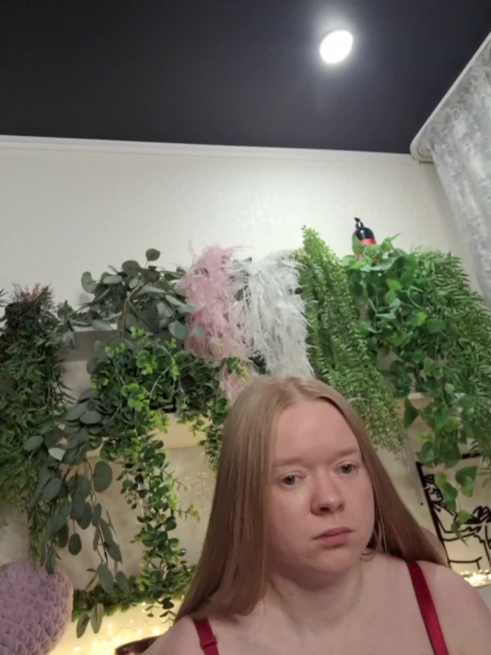 -scyrim- Cam Show Recorded 2025-04-14