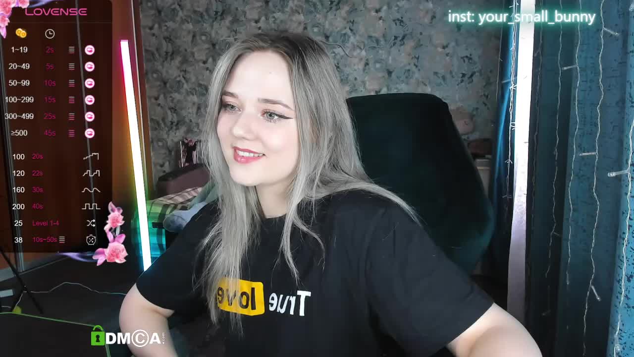 Your_small_bunny Cam Show Recorded 2025-04-15
