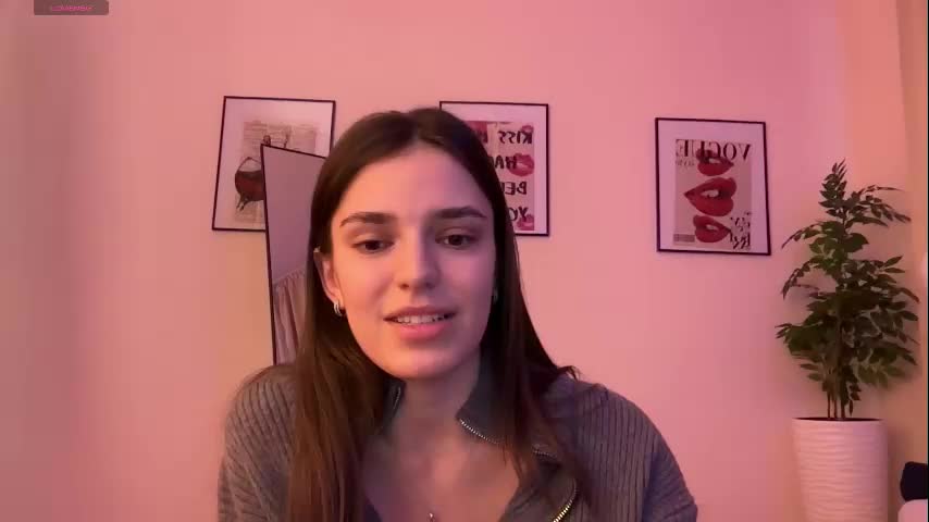 Suzyjames Cam Show Recorded 2025-04-15