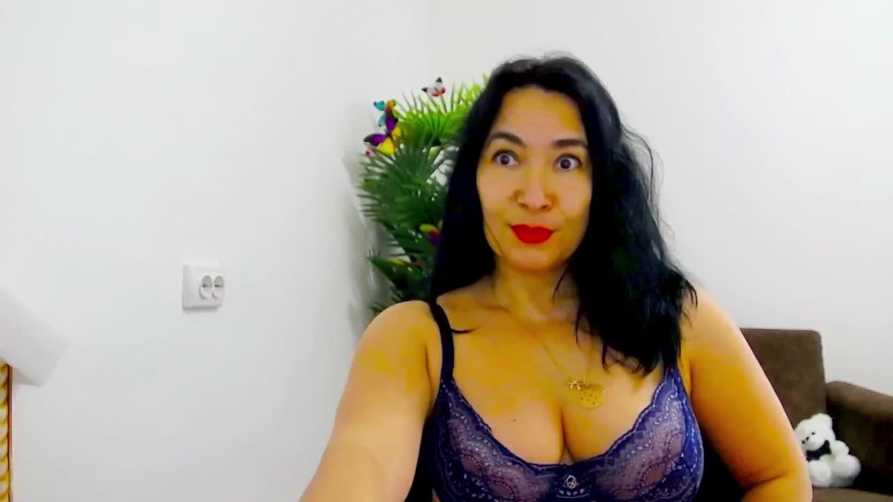 LesoleiLika Cam Show Recorded 2025-04-15