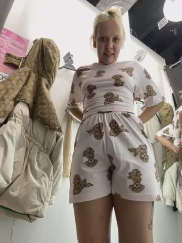 LikaCat Cam Show Recorded 2025-04-15