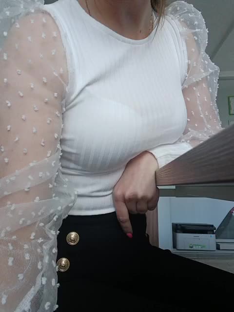EmmiHot Cam Show Recorded 2025-04-15