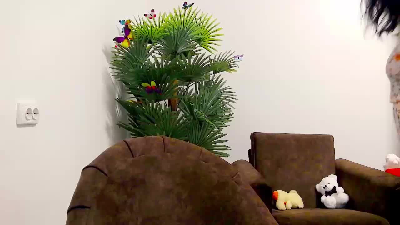 LesoleiLika Cam Show Recorded 2025-04-16