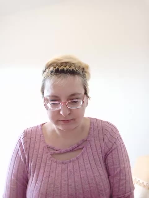 LeonaSplash Cam Show Recorded 2025-04-16