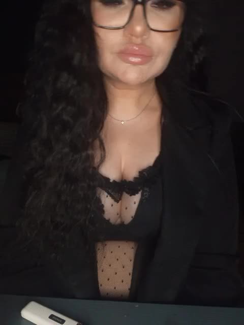 Brunetochkaaa Cam Show Recorded 2025-04-16
