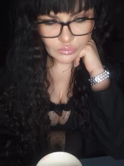 Brunetochkaaa Cam Show Recorded 2025-04-16