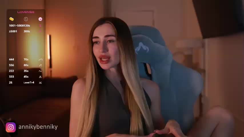 Coconutkitty Cam Show Recorded 2025-04-16