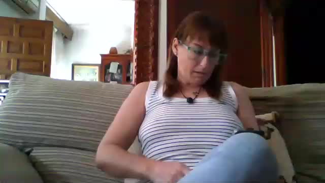 Lolahueso Cam Show Recorded 2025-04-16