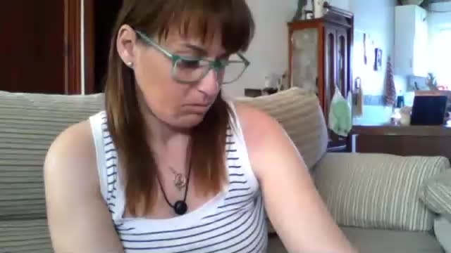 Lolahueso Cam Show Recorded 2025-04-16