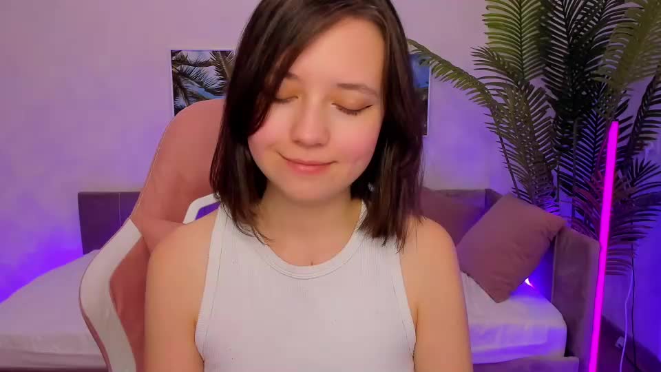 Lina_brownie Cam Show Recorded 2025-04-16