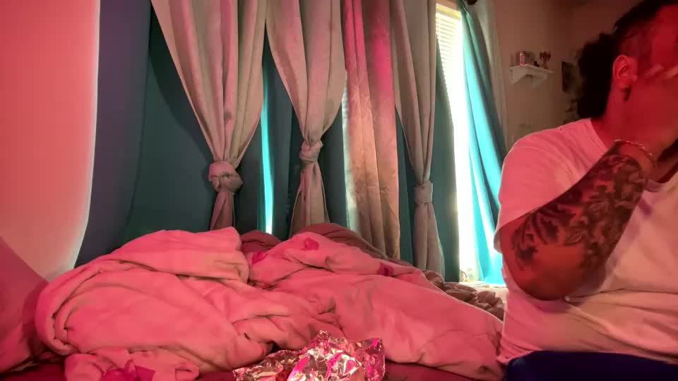 Officiallyp Cam Show Recorded 2025-04-17