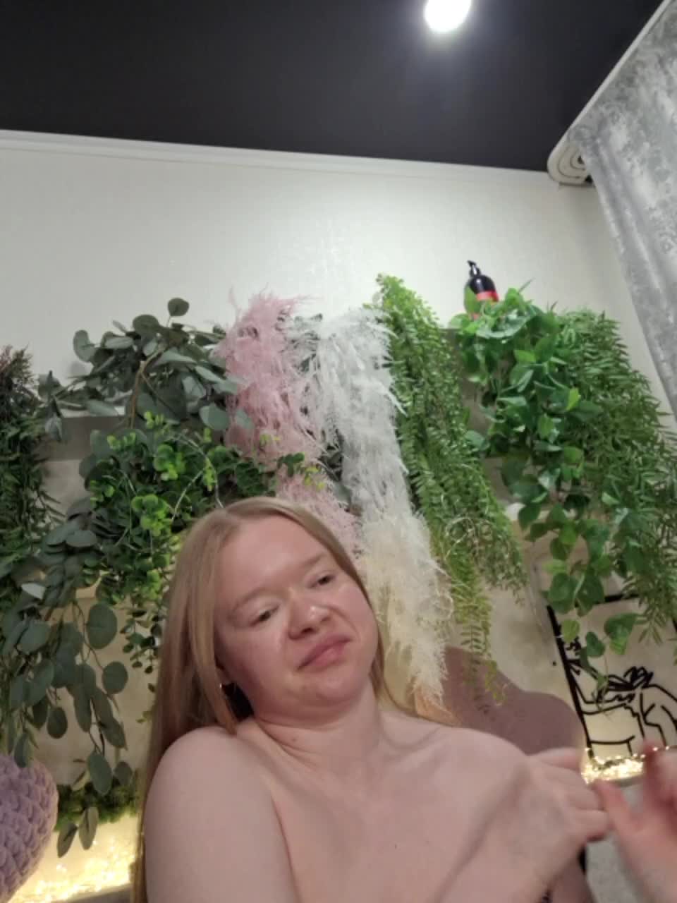 -scyrim- Cam Show Recorded 2025-04-17