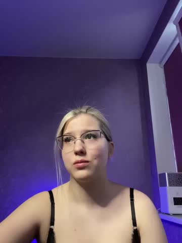 HotBrandyX Cam Show Recorded 2025-04-17