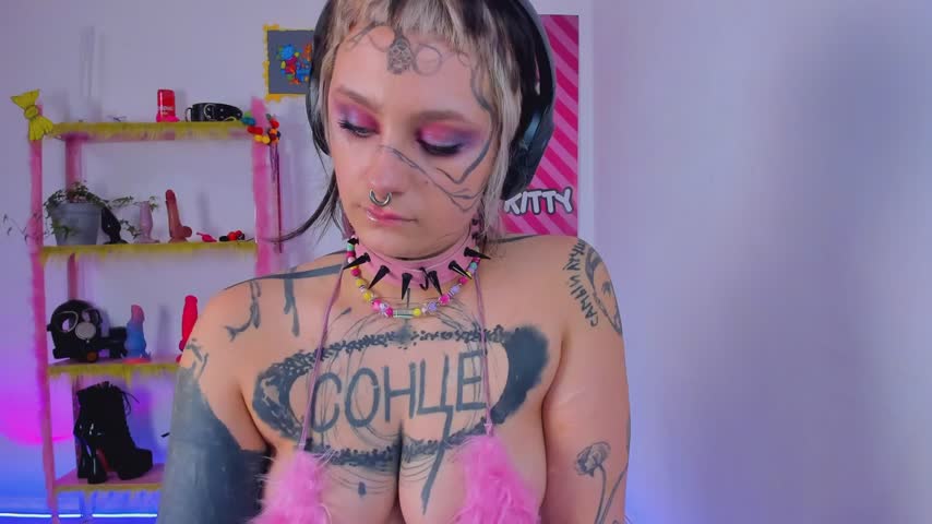 Lady_sontse_ Cam Show Recorded 2025-04-18