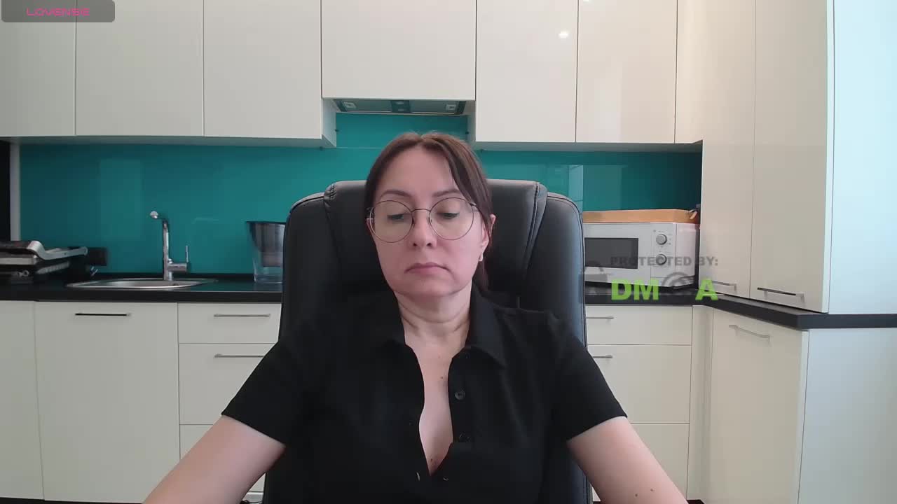 Dulcesiomar8 Cam Show Recorded 2025-04-18
