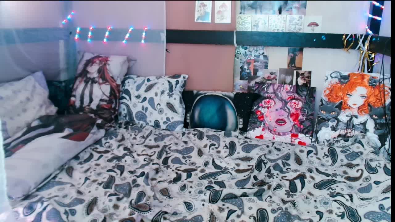Usagi-Blush Cam Show Recorded 2025-04-18